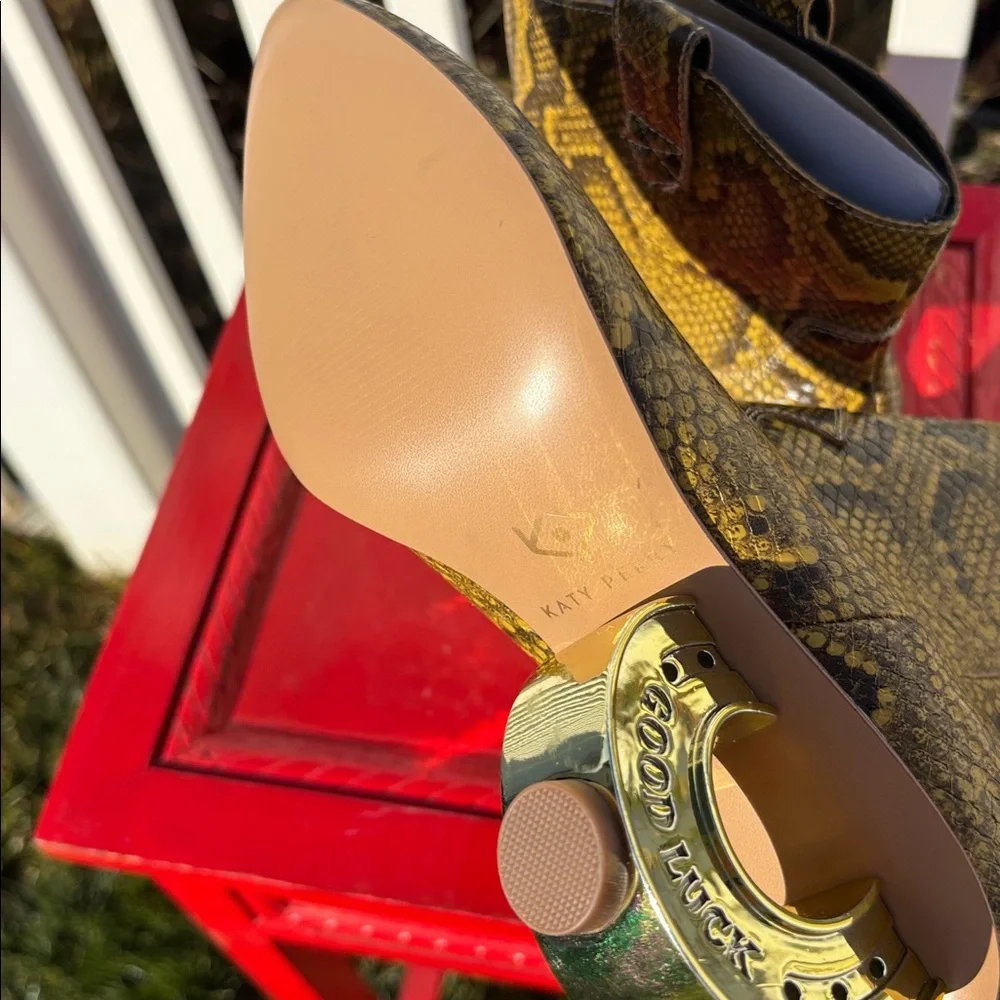 Katy Perry Collections horseshoe bootie